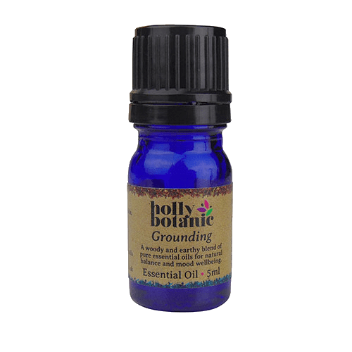 Grounding essential oil blend, for use with oil burners or diffusers.