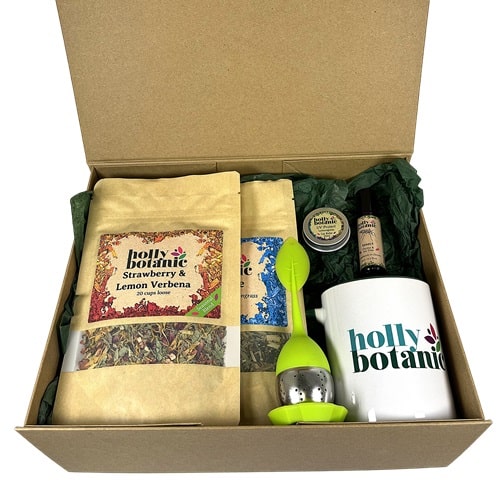 Sun lover gift set is a ready-made gift set in a reusable magnetic-close gift box